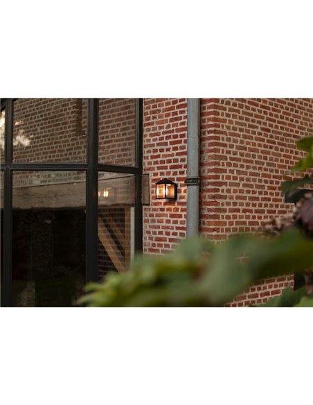 Lámpara de pared clásica SPIRE para exterior negro E27