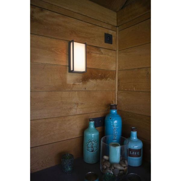 Aplique exterior con colores LED QUBO con control de voz 2700-6500K + RGB IP54 -LUTEC Connect-