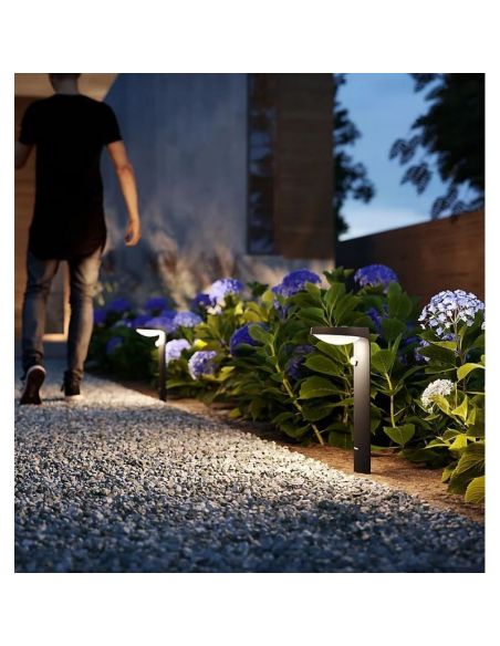 Farol LED externo moderno Sensor de movimento e crepúsculo TYLA 2700K | LeonLeds