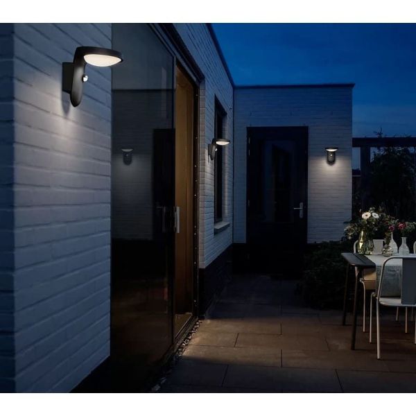 Aplique Solar LED Exterior TYLA Sensor de Movimiento 2700K Ultra Efficient Solar | LeonLeds