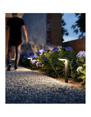 Baliza Exterior LED Solar TYLA Sensor de Movimiento 2700K Ultra Efficient Solar | LeonLeds