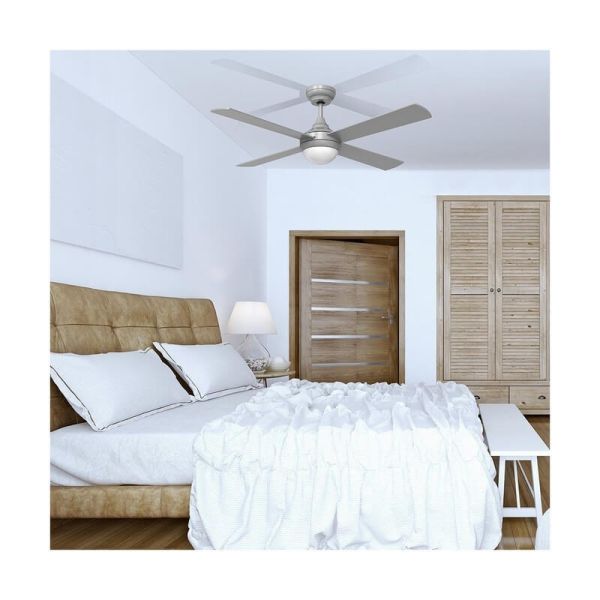 Ventilador moderno LED con motor DC TEMPO plata 23W CCT para estancias grandes con aspas reversibles 