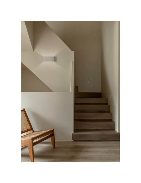 Aplique de parede interior LED quadrado ICON 10cm 8,5W 890lm 2700K-3000K Branco/Preto/Ouro com interruptor deslizante