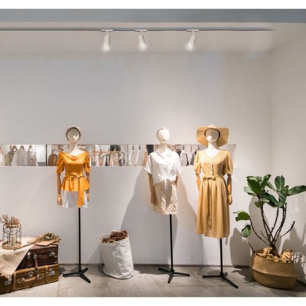 Foco de Superficie LED FIJI blanco en 3000K o 4000K en distintas potencias