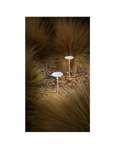 Balise LED d'extérieur YORU SPIKE 3W IP65 blanche ou noire en 2700K ou 3000K 400lm/410lm