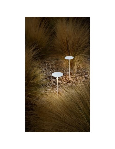 Balise LED d'extérieur YORU SPIKE 3W IP65 blanche ou noire en 2700K ou 3000K 400lm/410lm