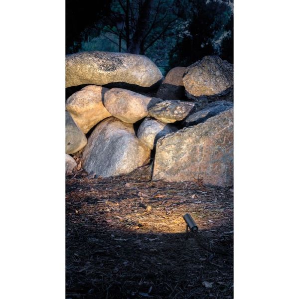 Proyector LED de exterior de diseño SKIP SPOT, 19º Ángulo de Haz, 5,5W IP65 Gris o óxido en 2700K o 3000K 620lm/660lm 