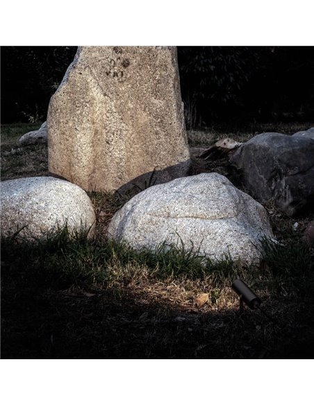 Projetor LED para exterior SKIP MEDIUM, ângulo de feixe de 29º, 5,5 W IP65 cinza ou ferrugem em 2700 K ou 3000 K 620 lm/660 lm