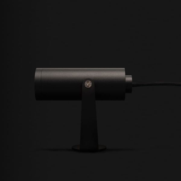 Proyector LED de exterior de diseño SKIP MEDIUM, 29º Ángulo de Haz, 5,5W IP65 Gris o óxido en 2700K o 3000K 620lm/660lm 
