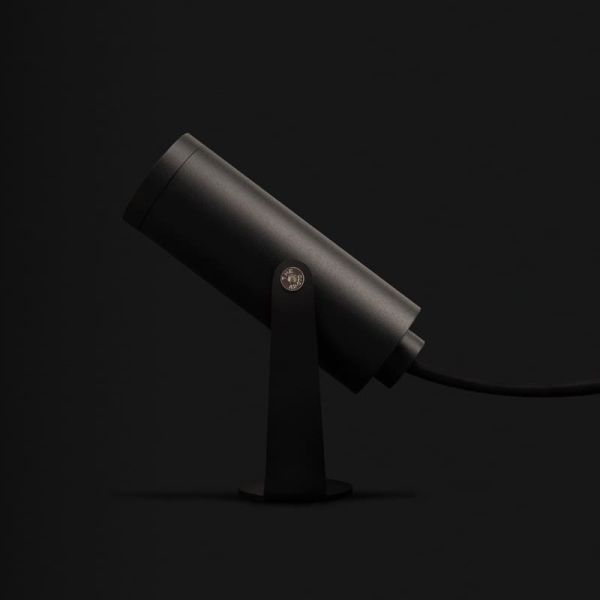 Proyector LED de exterior de diseño SKIP MEDIUM, 29º Ángulo de Haz, 5,5W IP65 Gris o óxido en 2700K o 3000K 620lm/660lm 