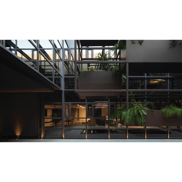 Foco Empotrable de Suelo LED negro DARK 19º para iluminar y destacar cualquier estructura o cosa 2700K / 3000K / 4000K