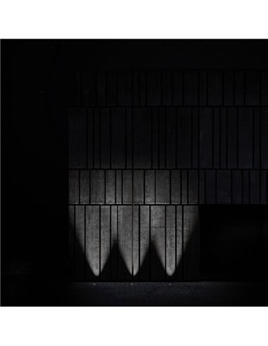 Foco Empotrable asimétrico LED de suelo DARK M ASYMM de 38º de haz de luz negro/acero de  2700K / 3000K / 4000K