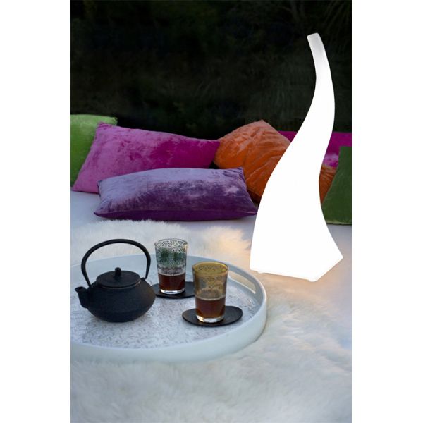 Candeeiro de mesa LED FLAME branco, para uso interior ou exterior IP65