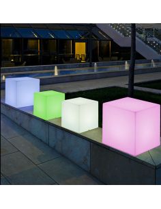 Cubo LED blanco iluminado con cable para exterior CUBY 40, 6000K (luz fría) | LeónLeds Iluminación 2