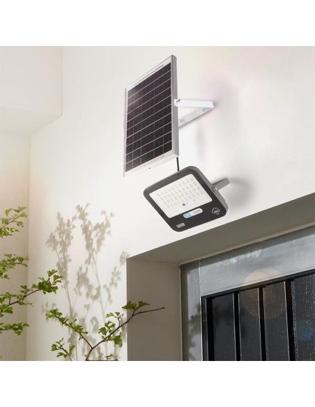Porce con Foco LED Solar 100W Milan con Mando a Distancia | Iluminación Exterior IP65 6000K