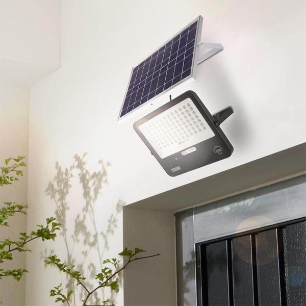 Proyector LED Solar de Alta Potencia 200W Milan con Control Remoto | IP65 Exterior