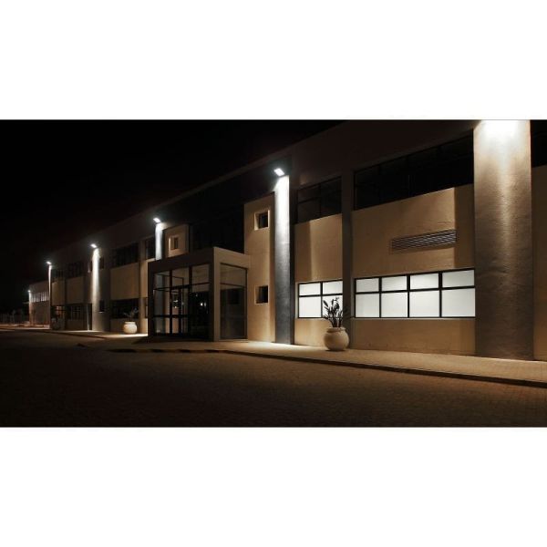 Projetor LED 50W Preto LEDINAIRE Foco Projetor BVP164 600Lm 4000K IP65 IK07