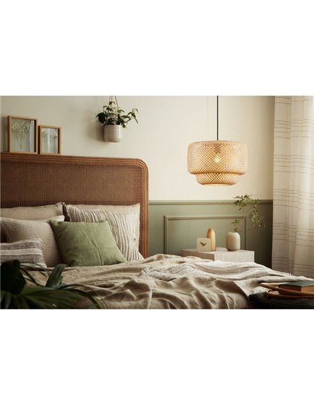 Suspension type HETTONLE Nature avec abat-jour rond en rotin et câble textile noir E27