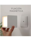 Aplique de pared sin cables BOX 8 con accesorio imantado de pared, facil de instalación blanco