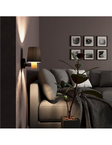 Aplique de Pared EDALE de Metal Negro y Madera de Roble con Pantalla Textil Capuchino, E27