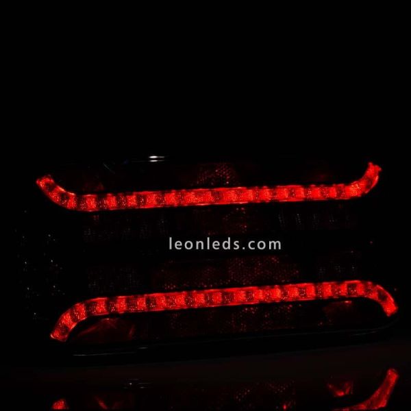 Lanterna traseira de LED Fristom FT-610 com triângulo e pisca progressivo | LeonLeds Lighting