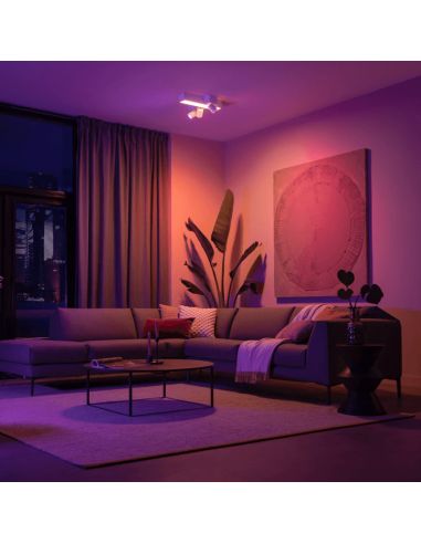 Plafón LED con 3 focos direccionables Blanco en un comedor | LeonLeds