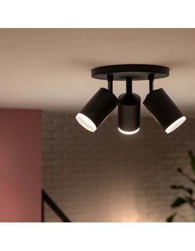 Spot intelligent 3 lumières noir Fugato lumière allumée | LéonLeds