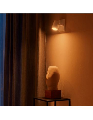 Spot intelligent 1 lumière Argent lumière allumée | LéonLeds