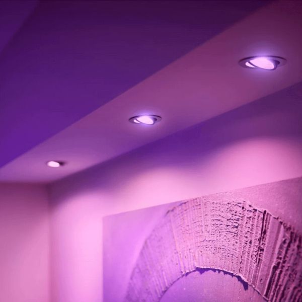 Foco LED inteligente redondo aluminio Philips Hue Centura luz rosa