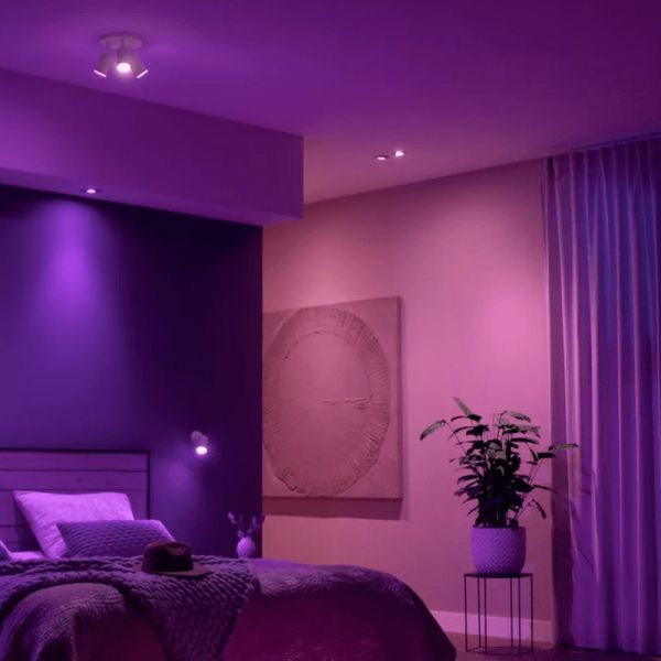 Spot intelligent 3 lumières Fugato photo d'ambiance | LéonLeds