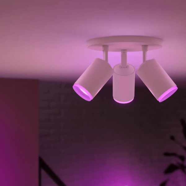 Spot intelligent 3 lumières Fugato allumé | LéonLeds