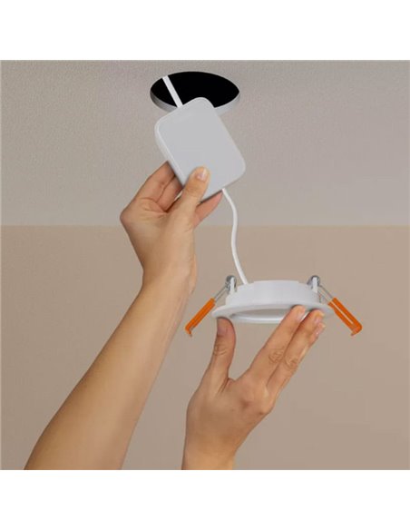 Downlight empotrable inteligente LED 170mm Hue WACA Slim, blanco, regulable, 12W 1500Lm, 2000 - 6500 Hue White Color Ambiance