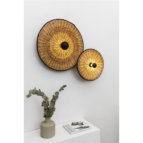 Aplique de pared con base negra corta de ratán COSTAS, grande, E27 ø600*70mm
