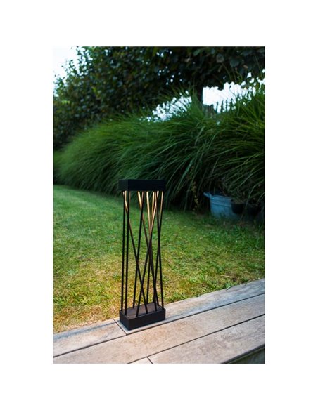 Balise solaire LED SPIDO avec piquet de terre, design noir élégant, 10,5W, 900Lm, 3000K