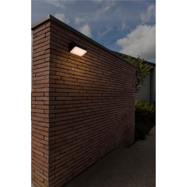 Aplique LED de pared AERO con panel solar y sensor de moviemiento, 8,6W 940Lm, 4000K, negro