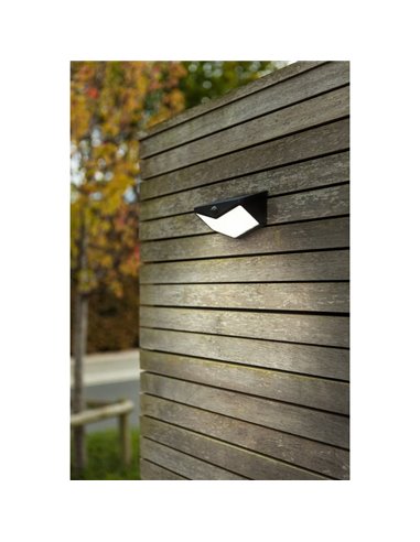 Aplique de pared LED, solar con sensor PIR, WINGS, negro, 3,7W 500Lm, 5000K