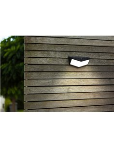 Aplique de pared LED, solar con sensor PIR, WINGS, negro, 3,7W 500Lm, 5000K 2