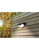 Aplique de pared LED, solar con sensor PIR, WINGS, negro, 3,7W 500Lm, 5000K