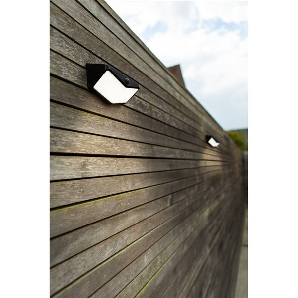 Aplique de pared LED, solar con sensor PIR, WINGS, negro, 3,7W 500Lm, 5000K