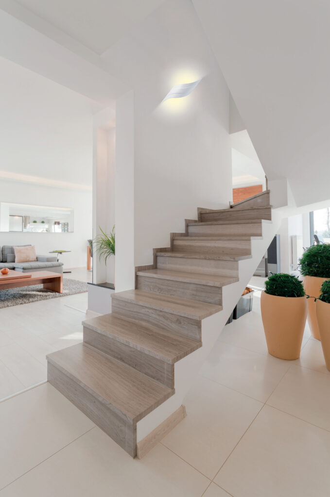 Guía para iluminar techos bajos - Blog LeonLEDs